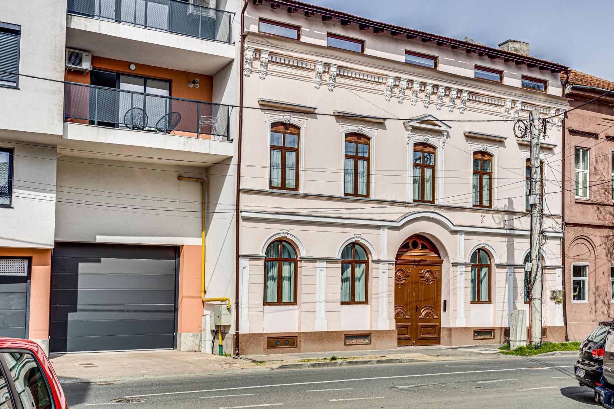 Ari Central Grand Apartments - Luxurious Stay Arad Exterior foto
